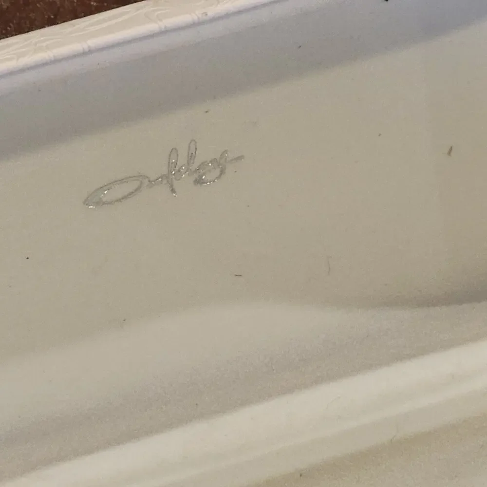 Oakley Logo Signature O Hard Clam Shell Sunglasses Large Case White 1224